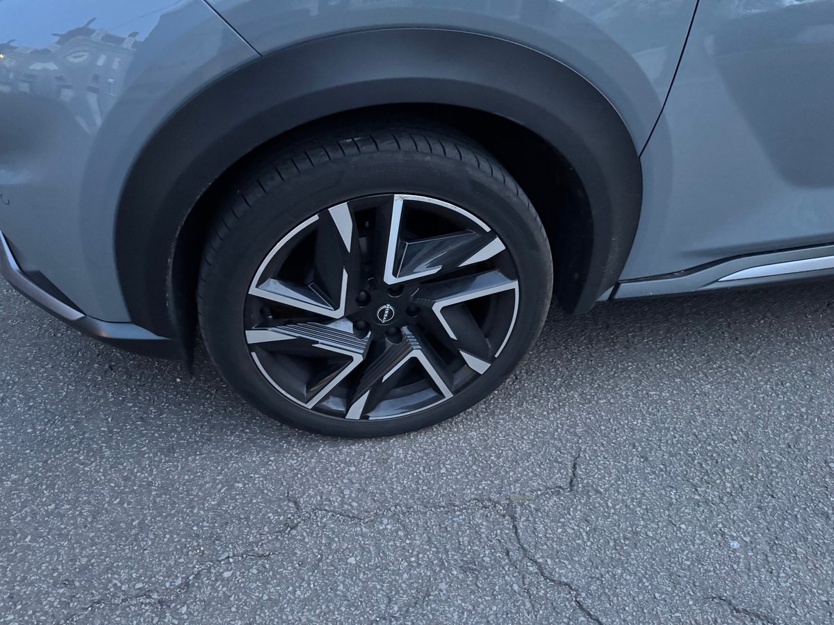 Nissan juke  - thumb 2