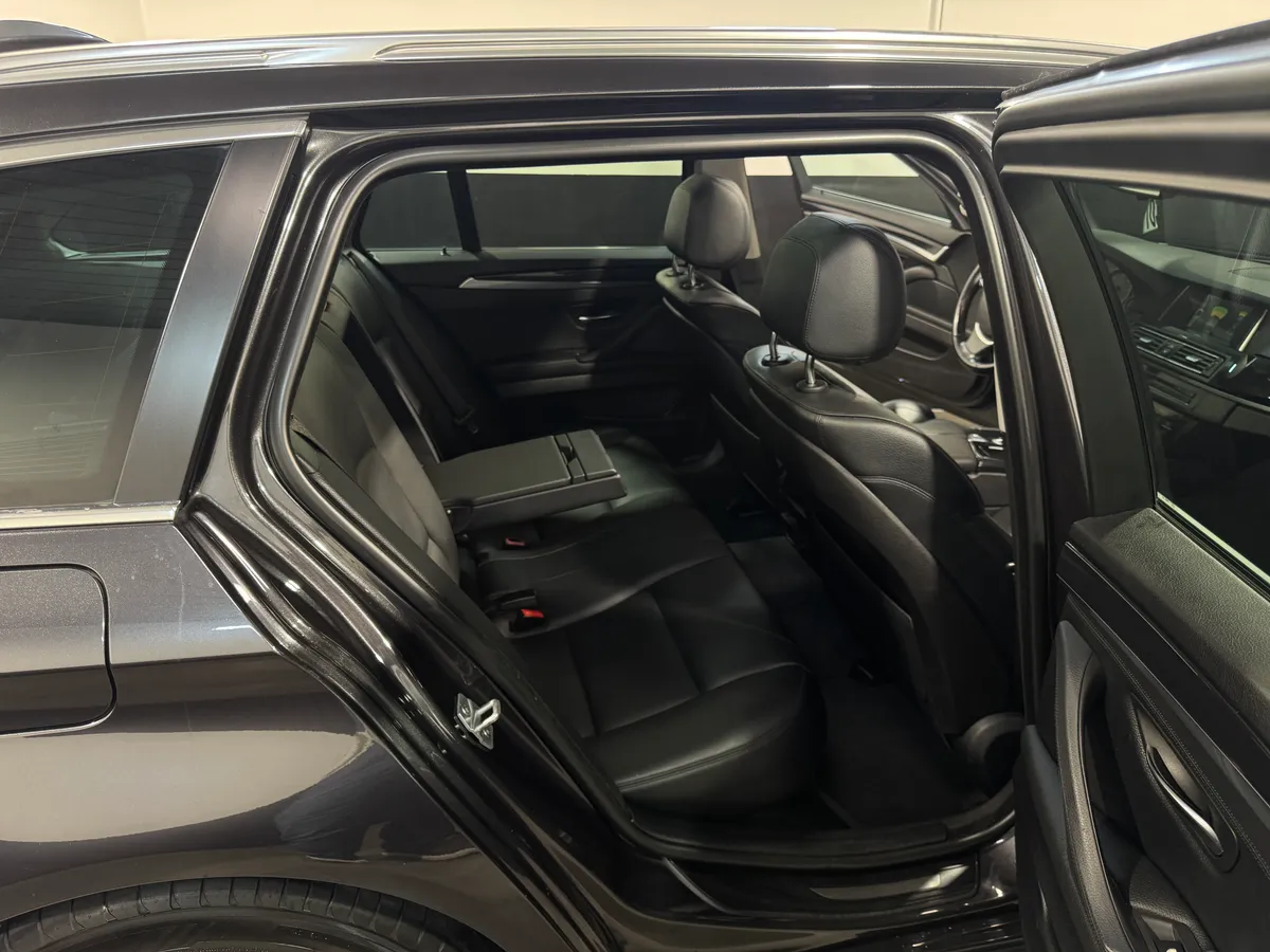 BMW 518D - thumb 9