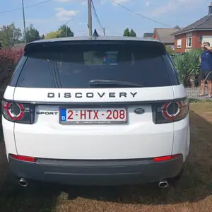 Land Rover Discovery Sport - thumb 4